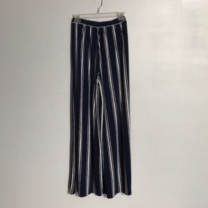 Bar lll Stretchy Summer Pants